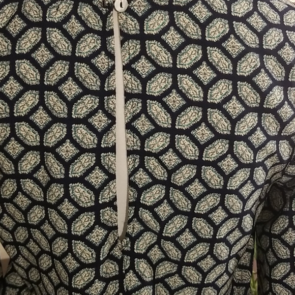 NWOT Forever 21 Romper - Picture 3 of 4